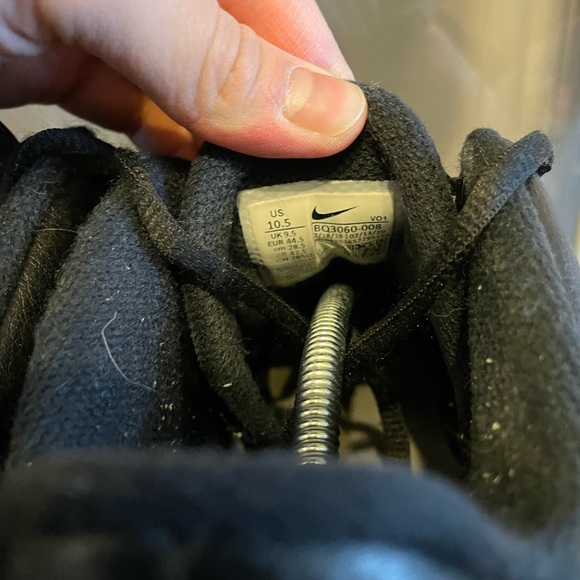 Kyrie Fly Trap - Picture 5 of 7